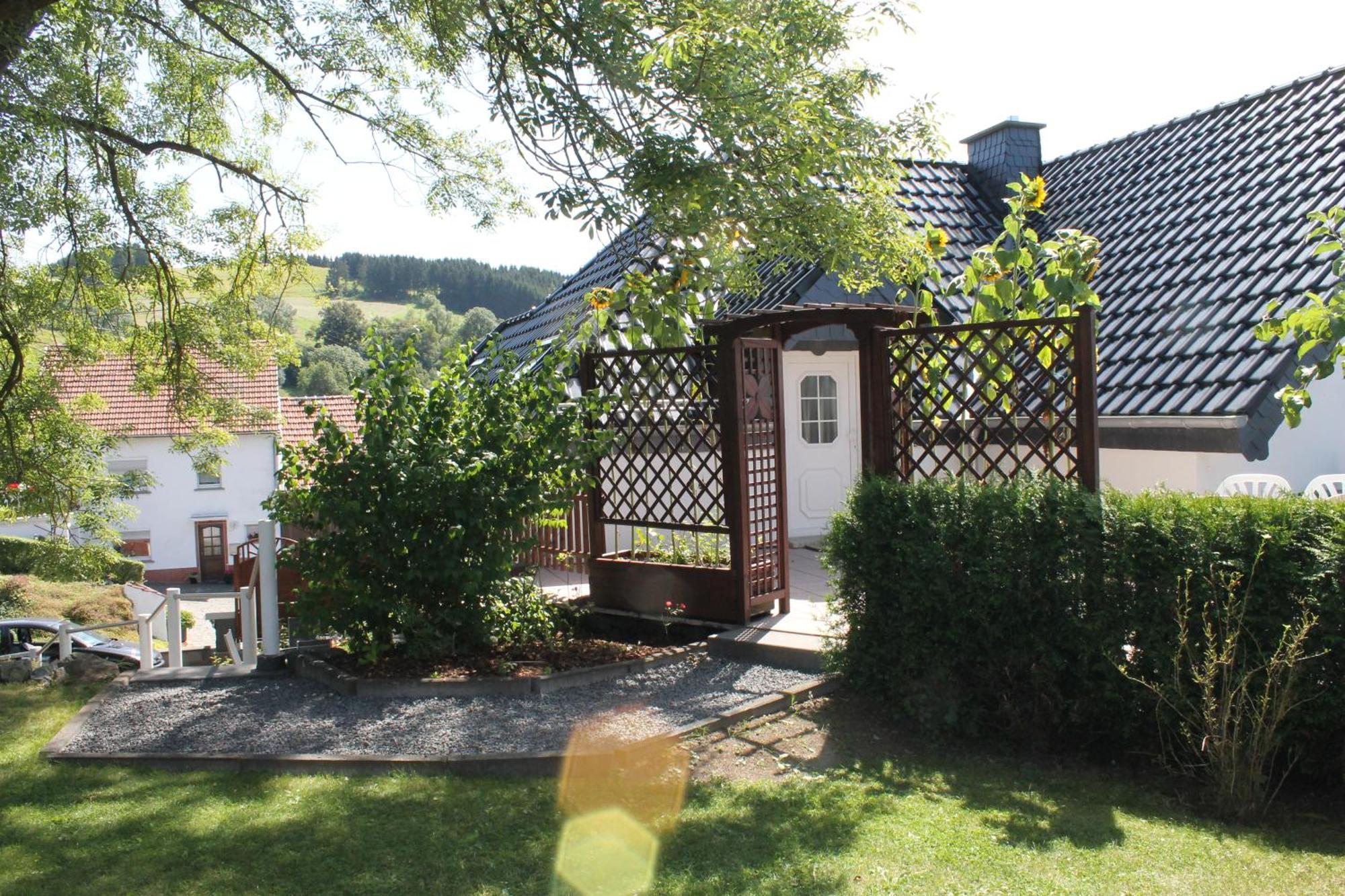 Gaestehaus Ballmann Rockeskyll Exterior foto